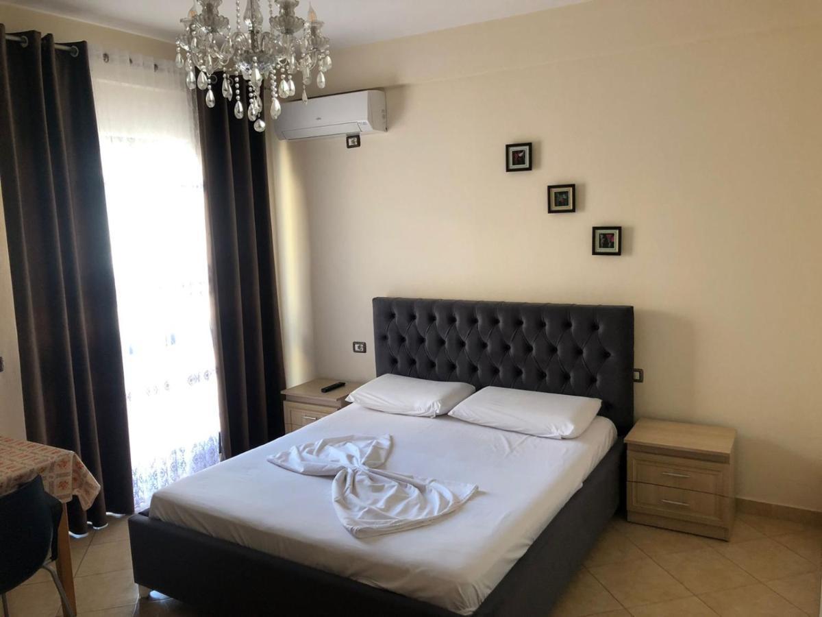 Vila Vera Durres Luaran gambar