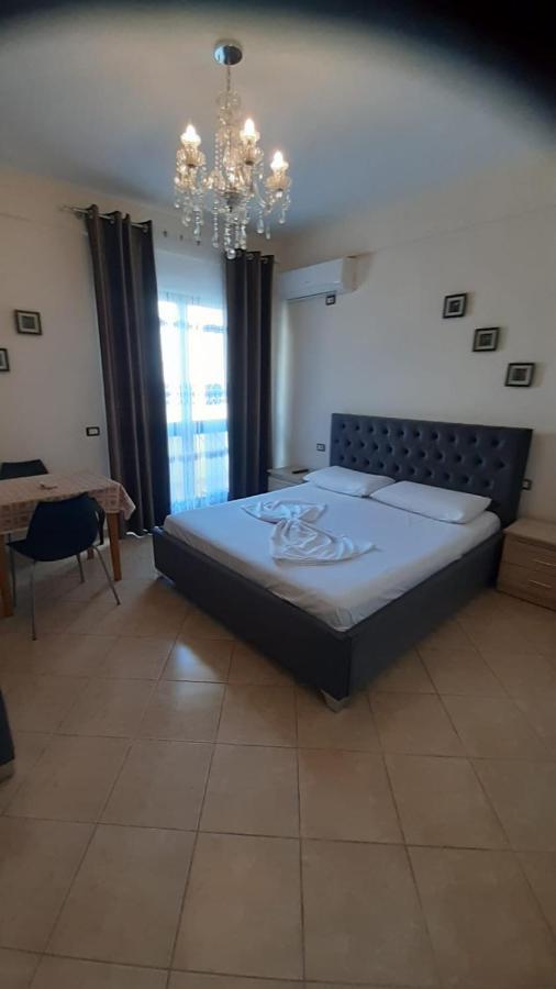 Vila Vera Durres Luaran gambar